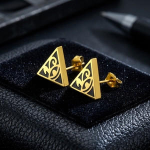 Pendientes con diseño de ojo de Horus egipcio, chapados en oro de 18 quilates, triangulares, geométricos, joyería de moda para mujer - Product Image 1