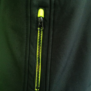 Oem quần áo an ninh vỏ mềm <span class=keywords><strong>Hi</strong></span> khả năng <span class=keywords><strong>hi</strong></span>ển thị Áo khoác cho người đàn ông Windproof - Product Image 4