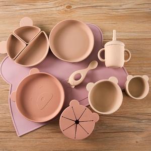 BPA 프리 유기농 식품 등급 실리콘 재사용 가능 사계절용 긴팔 아기 방수 턱받이 세트 - Product Image 3
