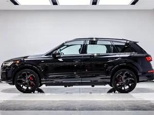 <span class=keywords><strong>Audi</strong></span> <span class=keywords><strong>Q7</strong></span> <span class=keywords><strong>2023</strong></span> 45 TFSI quattro Sport Variant SUV Gasolina Turbo Asientos de Cuero R18 Automático Cámara Interior Oscuro - Product Image 3