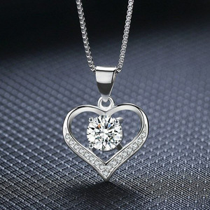 Collana con Cuore Semplice per Donne - Product Image 1