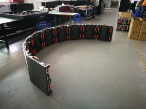 Hiển thị trường Hợp Die Cast xe màn hình đứng LED bảng điều chỉnh P5 dachreiniger ekera ouxi Tủ IP65 kim loại Áp phích - Product Image 6