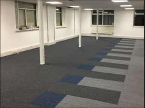 Rouleaux de revêtement de <span class=keywords><strong>sol</strong></span> en caoutchouc écologique de 20mm Rouleau d'isolation <span class=keywords><strong>phonique</strong></span> acoustique Tapis de particules NBR SBR collé PUR - Product Image 5