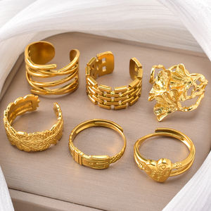 Bague de mariage pour femme en acier inoxydable plaqué or 18 carats, tendance et polyvalente avec un design ouvert réglable - Product Image 5