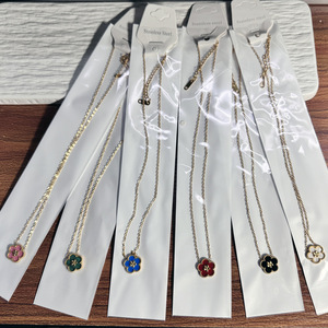 高品質18K金メッキステンレススチールフラワーネックレスジュエリー有名ブランドデザイナー繊細なフラワーネックレス女性用 - Product Image 6