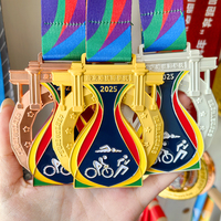 Médaille de natation Ironman Triathlon 3D imprimée personnalisée