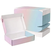 Boîtes d'expédition en carton blanc imprimées sur mesure, boîtes d'expédition en carton ondulé, emballage cadeau pour vêtements e-commerce
