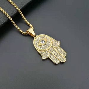 Pendentif personnalisé de haute qualité plaqué or, main de Fatima - Product Image 5