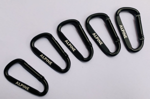 Vente en gros de porte-clés en <span class=keywords><strong>aluminium</strong></span> de 50 mm en forme de D, gravure OEM, logo personnalisé, mousquetons en métal, finition unie - Product Image 5