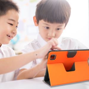 Funda Transparente JUNCHI 2026 para <span class=keywords><strong>iPad</strong></span> de 10.2 y 11 Pulgadas, Parte Trasera de PC Cristalino, Cubierta Magnética de Cuero PU con Soporte para Lápiz - Product Image 5