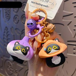 Adorable porte-clés en résine chaton de dessin animé avec clochette, pendentif figurine chat mignon, ornement élégant pour sac, petit cadeau exquis - Product Image 2