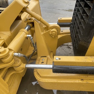 รถดันดินตีนตะขาบ CAT D5K มือสอง เครื่องจักรก่อสร้าง - Product Image 5