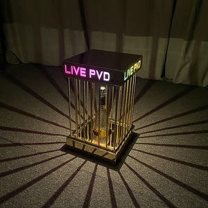 ชั้นวางไวน์ LED รูปทรงสี่เหลี่ยมแบบเคลือบทองคำ ใช้แบตเตอรี่ เหมาะสำหรับตกแต่งบาร์ปาร์ตี้ - Product Image 2