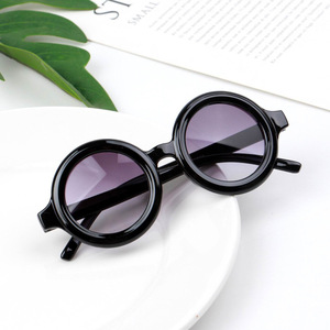 2025 enfants à la mode rétro lunettes de soleil bébé enfant en bas âge nuances mignon UV400 enfants rond <span class=keywords><strong>pas</strong></span> <span class=keywords><strong>cher</strong></span> concepteur lunettes de soleil filles garçons - Product Image 5