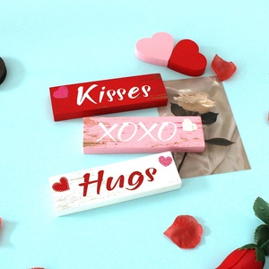 Couple Máy tính để bàn trang trí Valentine của ngày Quà tặng đám cưới Hand Painted gỗ Chữ trang trí nội thất thủ công khắc chụp đạo cụ - Product Image 4