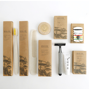 Boîte en papier kraft écologique avec logo personnalisé, ensemble de produits de toilette pour hôtel, brosse à dents en paille - Product Image 1