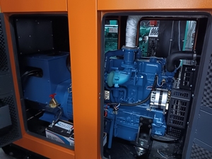 เครื่องกำเนิดไฟฟ้าดีเซลแบบระบายความร้อนด้วยน้ำ ขนาด 30kVA 50kVA 75kVA 100kVA แบบเงียบ สำหรับสำรองไฟฟ้าในโรงพยาบาล โรงแรม และอาคารต่างๆ - Product Image 4