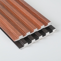 Panneau mural rainuré en WPC pour salon intérieur, prix d'usine, idéal pour la décoration intérieure, panneau mural en bois imperméable