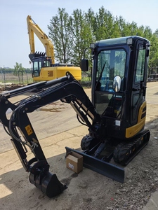 Miniexcavadora de orugas de 2.2t de gran venta en 2026 con motor y componentes Hengli para excavación de bases, 1 año de garantía - Product Image 6