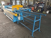 Machine à cintrer les plaques à quatre rouleaux W12 3x3000, adaptée aux applications de cintrage de cylindres en acier de grande taille.