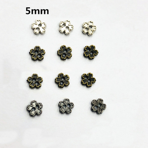 5mm SAKURA ปุ่มเย็บดอกไม้มินิอุปกรณ์เสื้อผ้าของเล่นเครื่องประดับเงินทอง MINI DIY 2หลุมตาโลหะหัวเข็มขัดตุ๊กตากระดุมเสื้อโค้ท - Product Image 3