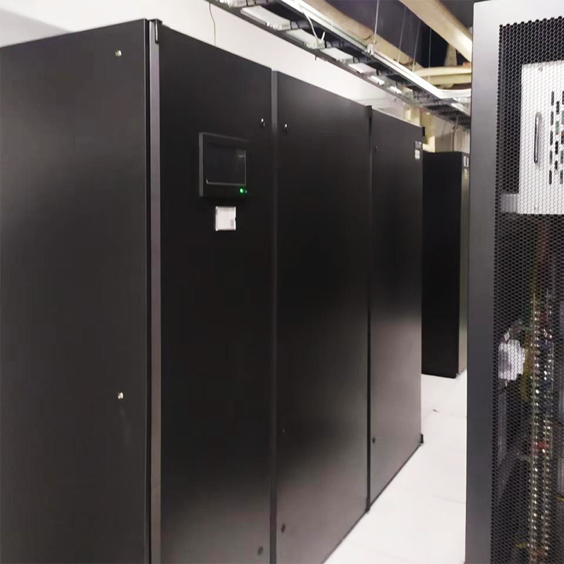 Data Center Power Distribution Cabinet with High Efficiency Busbar System