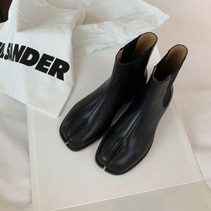 2024 negro grueso cuero genuino Chelsea bota corta cómoda moda Retro simplicidad aumento de altura suave punta dividida - Product Image 5
