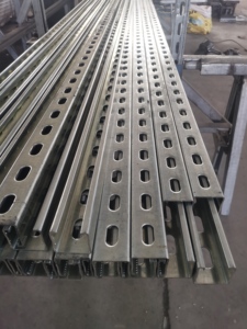 รางเหล็กชุบสังกะสี Q235 หนา 1 มม.-3 มม. สำหรับป้องกันสายไฟฟ้า - Product Image 1