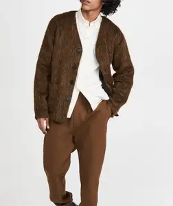KD针织品制造商定制重量级拉丝针织马海毛男士毛衣模糊羊驼毛开衫毛衣