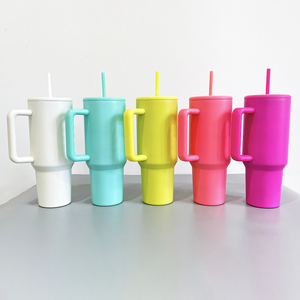 Lot de 25 tasses à café de voyage isolées sous vide de couleur vive mate H3.0 <span class=keywords><strong>avec</strong></span> <span class=keywords><strong>couvercle</strong></span> <span class=keywords><strong>plat</strong></span> et poignée - Product Image 1