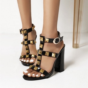 Sandales d'été pour femmes à talons hauts épais, grande taille 47, avec bride cheville et rivets décoratifs, bout pointu, imperméables - Product Image 4