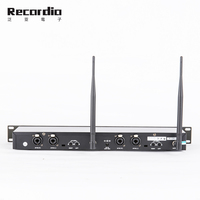 Sistema de Monitoreo Inalámbrico Profesional Monoaural GAW-M2050 con Estuche Metálico para Cantantes, Actuaciones y Conciertos