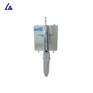 Un ripper capable de briser le sol compacté, de dégager les racines <span class=keywords><strong>des</strong></span> arbres dans les terrains forestiers et de préparer les terres en maraîchage - Product Image 6