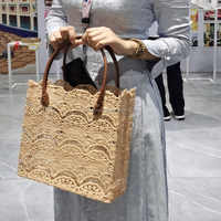 Panier de pique-nique moderne et élégant 42x18x32 cm avec doubles poignées en corde de coton et dentelle, couleurs personnalisables, rangement domestique