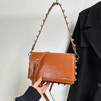 Sac à main de voyage de luxe pour femme 2026, élégant, en PU, forme pochette géométrique, avec bandoulière et fermeture à rabat, grande capacité