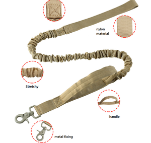 Vendita di fabbrica regolabile allenamento tattico elastico guinzaglio cane con manico resistente - Product Image 2