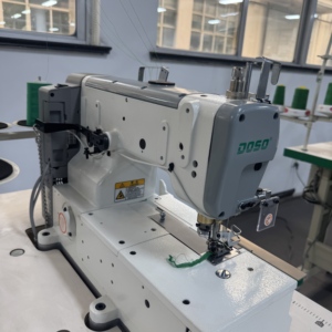 DS-500-01CB/AT Industrial Sewing Machine Direct Drive Flat-<b>Bed</b> Interlock <b>Platform</b> Metal Construction Core Motor - Product Image 3