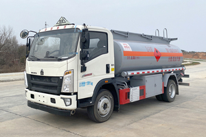 Nouveau camion de transport de carburant 4x2, 9 tonnes, transport de liquides inflammables, capacité du réservoir de 5001 à 10000 litres - Product Image 2
