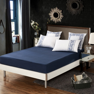 Housse de couette brodée en coton à longues fibres des années 100 Draps de lit bleus Ensemble de literie quatre pièces de luxe léger ODM/OEM - Product Image 6