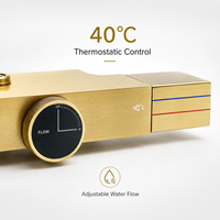 Ensemble de robinetterie de douche et bain en laiton de luxe contemporain, système de pluie, mitigeur d'eau chaude et froide douce, douchettes à main, finition brossée, pour appartement