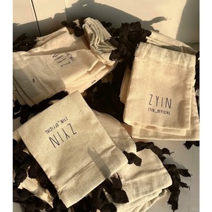 Sac en tissu UP RUNNING pour courses et courses alimentaires, petit sac en coton personnalisé avec cordon de serrage et logo - Product Image 1