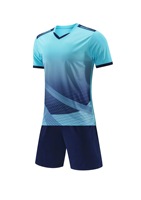 En stock vente en gros uniformes de football pour enfants maillot de football court respirant à séchage rapide équipe d'entraînement de jeu vêtements de football personnalisés