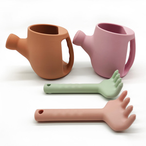 ชุดของเล่นชายหาดซิลิโคน BSCI ใหม่ - บัวรดน้ำ - Product Image 1