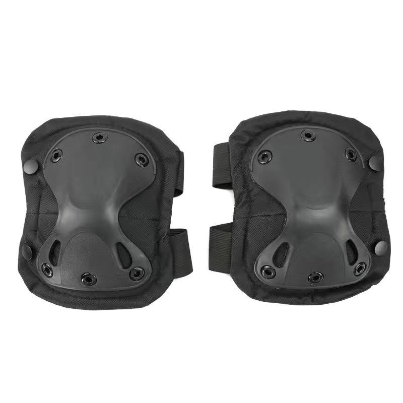 Deux genouillères séparées