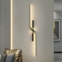 Lampe murale longue moderne en aluminium de luxe légère avec télécommande pour chambre à coucher et salon, éclairage d'arrière-plan de télévision