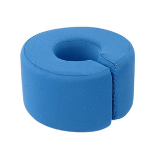 Coussin annulaire anti-escarres taille unique pour le soin des patients âgés alités - Product Image 2
