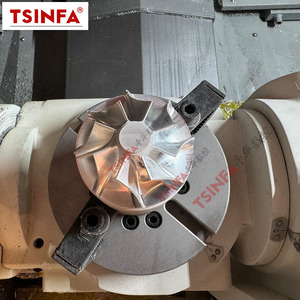 <span class=keywords><strong>Centre</strong></span> d'usinage vertical CNC 3/4/5 axes BT40, fraiseuse VMC640 à broche simple pour le métal - Product Image 6