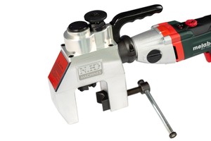 ซื้อเครื่องลบคมท่อแบบพกพา C-Biter 89E พร้อมระบบยึดภายนอกและระบบป้อนอัตโนมัติ - Product Image 5