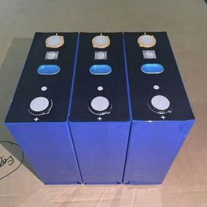 Baterías de Iones de Litio Prismáticas de Alto Rendimiento, Nuevas, de 3.2V y 340Ah, de Alta Capacidad, de Fosfato de Hierro y Litio - Product Image 4
