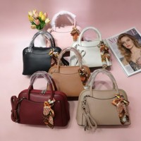 Sac bandoulière femme en PU A001 à 5,25 $ – Sac à l'épaule tendance pour femme avec plusieurs poches – Meilleure vente